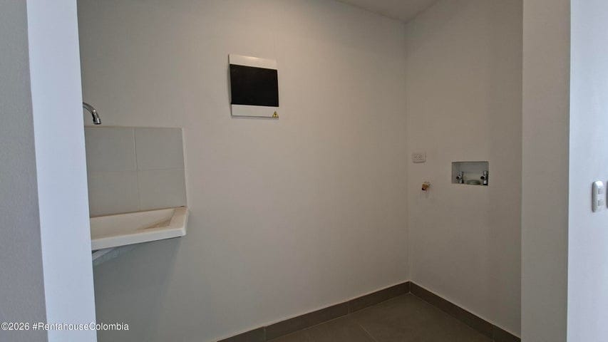 Apartamento de 3 alcobas en venta en Lagos De Torca, Bogotá, 82 m² · foto 22 de 24