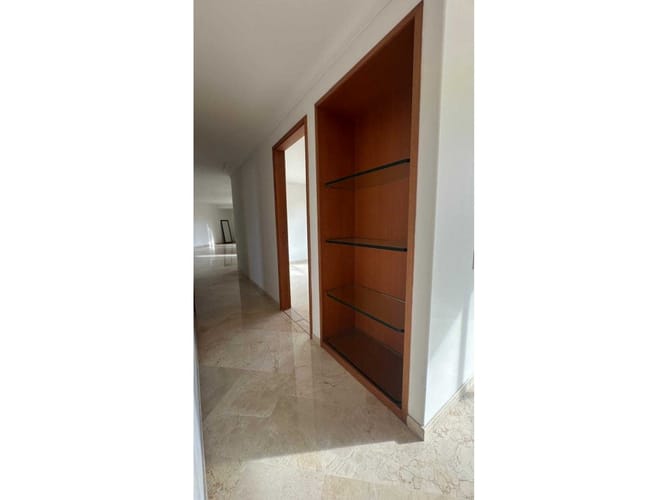 Apartamento de 4 alcobas en venta en Conquistadores, Medellín, 220 m² · foto 3 de 12