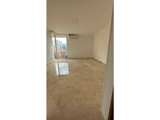 Apartamento de 4 alcobas en venta en Conquistadores, Medellín, 220 m² · foto 8 de 12