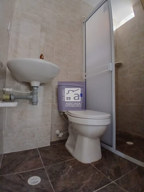 Apartamento de 3 alcobas en arriendo en Bahondo, Girón, 50 m² · foto 10 de 14