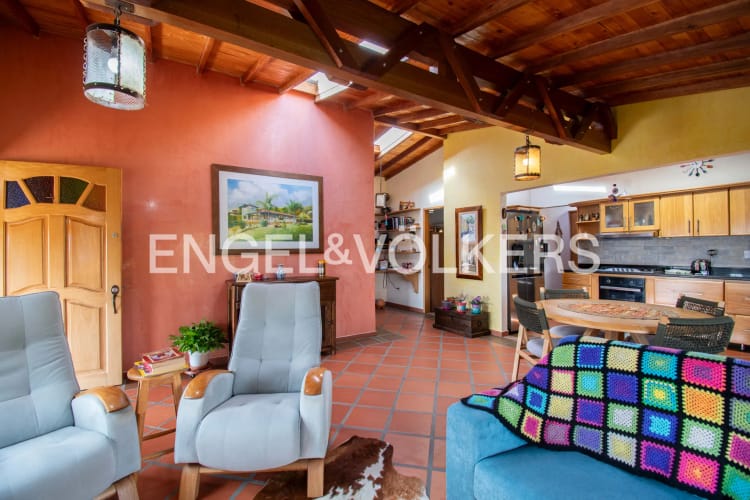 Casa de 5 alcobas en venta en San Jose, Rionegro, 201 m² · foto 4 de 19