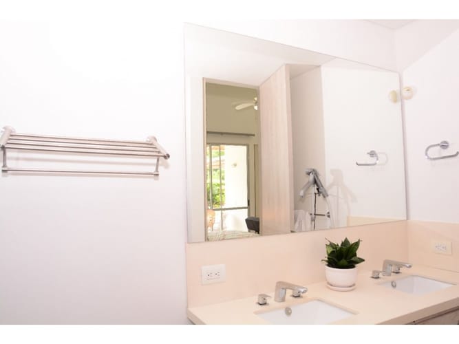 Casa de 3 alcobas en venta en Cn. Arbore Country Club, Jamundí, 259 m² · foto 2 de 14