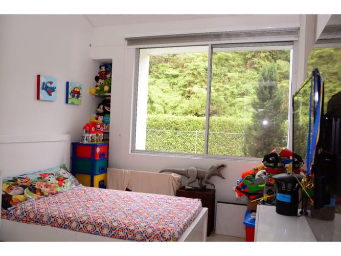 Casa de 3 alcobas en venta en Cn. Arbore Country Club, Jamundí, 259 m² · foto 12 de 14