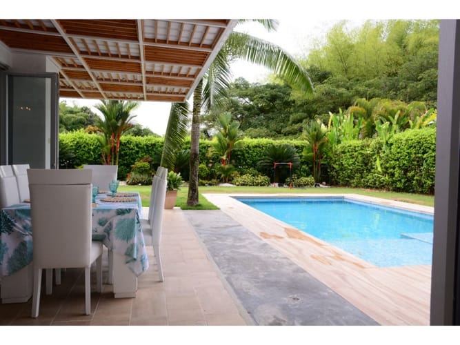 Casa de 3 alcobas en venta en Cn. Arbore Country Club, Jamundí, 259 m² · foto 14 de 14