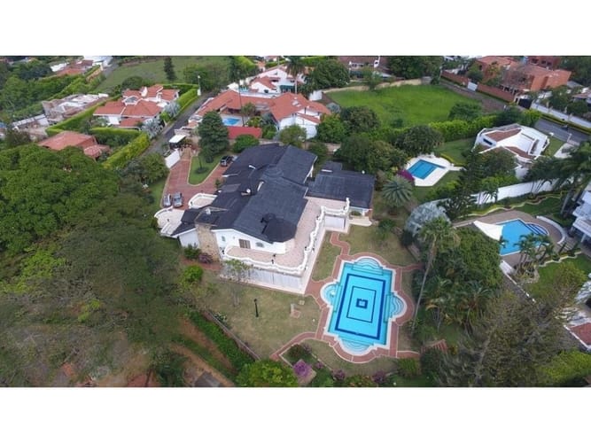 Casa de 7 alcobas en venta en Ciudad Campestre, Cali, 1650 m² · foto 4 de 10
