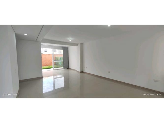Casa de 4 alcobas en venta en El Castillo, Jamundí, 160 m² · foto 4 de 15