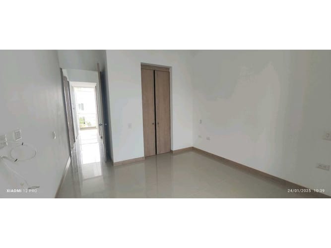Casa de 4 alcobas en venta en El Castillo, Jamundí, 160 m² · foto 9 de 15