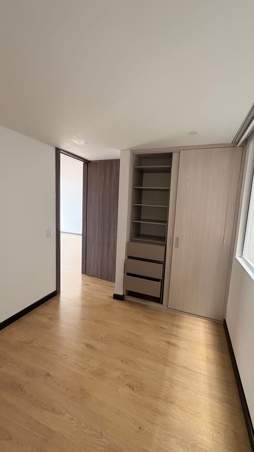 Apartamento de 2 alcobas en venta en El Batán, Bogotá, 63 m² · foto 7 de 11