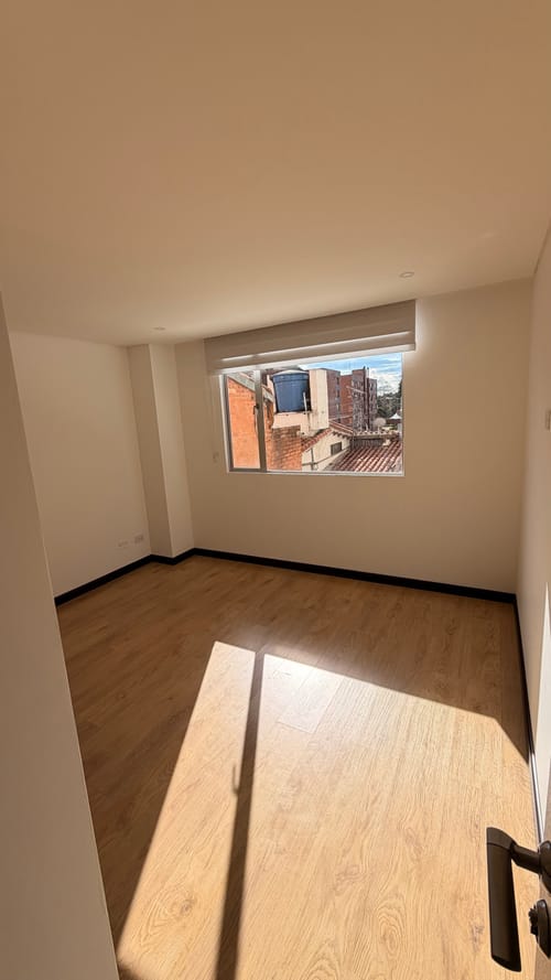 Apartamento de 2 alcobas en venta en El Batán, Bogotá, 63 m² · foto 10 de 11