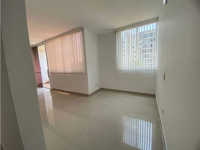 Apartamento de 3 alcobas en venta en Conjunto Residencial Fuentes De La Bocha, Cali, 55 m² · foto 4 de 16