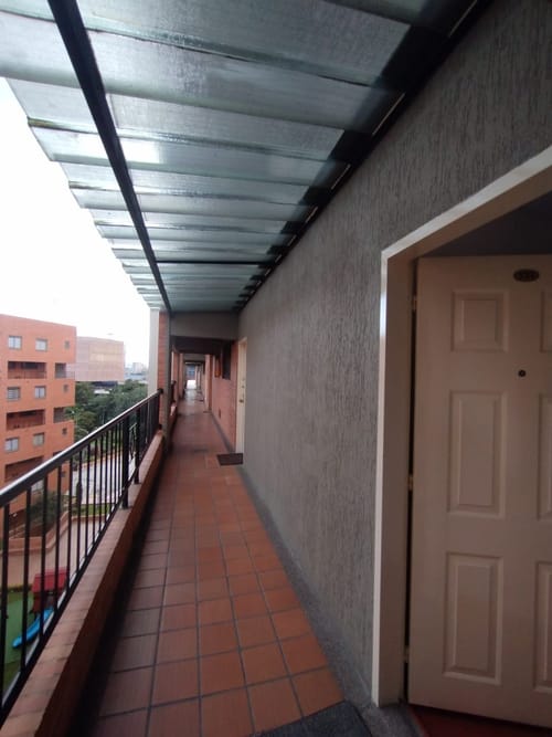 Apartamento de 3 alcobas en venta en Ciudad Salitre, Bogotá, 86 m² · foto 2 de 17