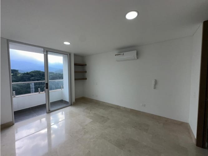 Apartamento de 3 alcobas en venta en Ciudad Campestre, Cali, 147 m² · foto 4 de 24