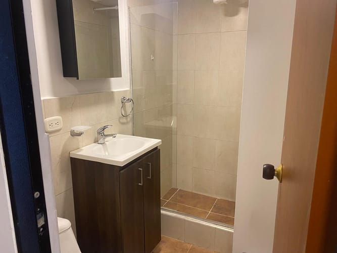 Apartaestudio en arriendo en Chapinero, Bogotá, 26 m² · foto 2 de 5