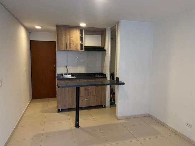 Apartaestudio en arriendo en Chapinero, Bogotá, 26 m² · foto 3 de 5