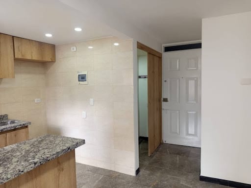 Apartamento de 2 alcobas en arriendo en El Liston, Bogotá, 35 m² · foto 9 de 24