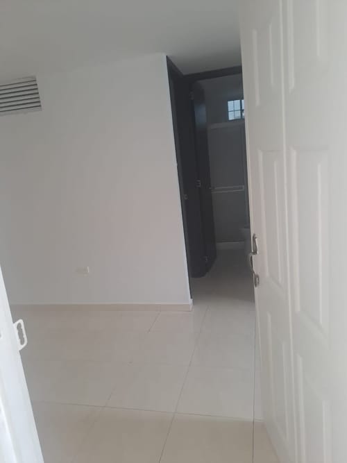 Apartamento de 2 alcobas en arriendo en Universidad, Bucaramanga, 50 m² · foto 3 de 8