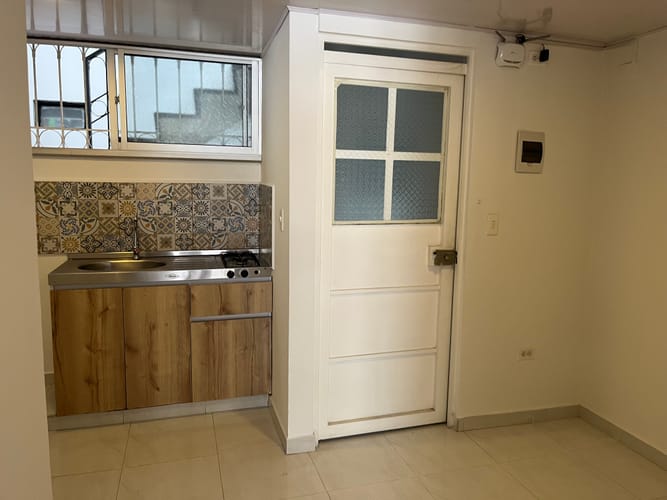 Apartaestudio en arriendo en Santa Maria Del Lago, Bogotá, 30 m² · foto 2 de 8