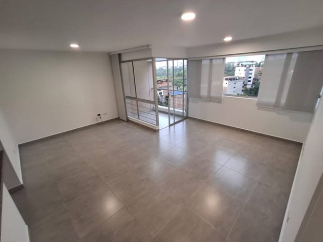 Apartamento de 3 alcobas en arriendo en Cañaveral, Floridablanca, 85 m² · foto 2 de 23