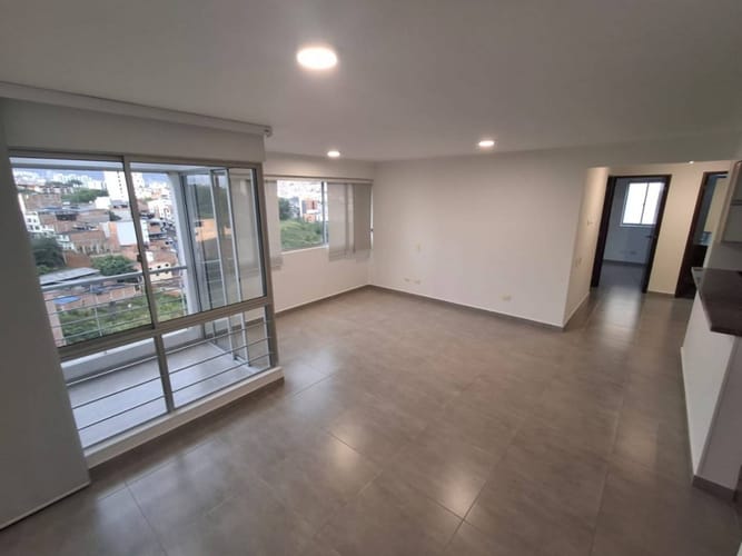 Apartamento de 3 alcobas en arriendo en Cañaveral, Floridablanca, 85 m² · foto 3 de 23