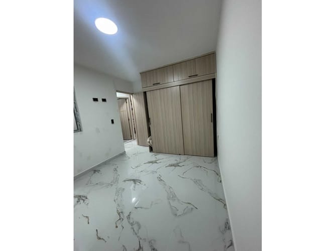 Apartamento de 3 alcobas en venta en Cabañitas, Bello, 110 m² · foto 5 de 5