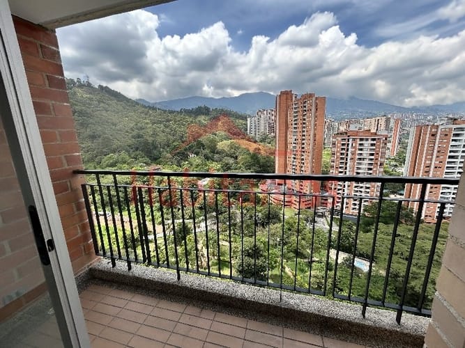 Apartamento de 3 alcobas en arriendo en San Remo, Sabaneta, 68 m² · foto 4 de 14