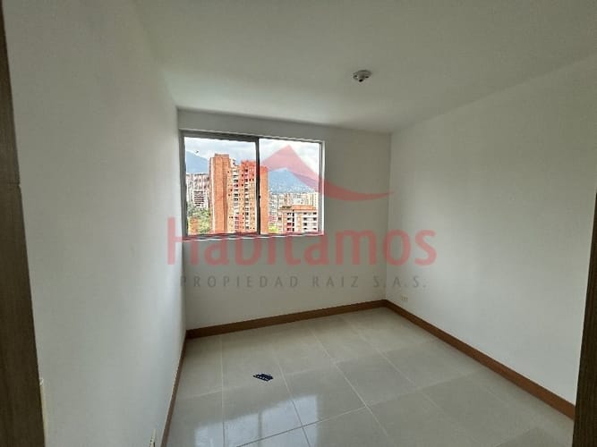 Apartamento de 3 alcobas en arriendo en San Remo, Sabaneta, 68 m² · foto 7 de 14