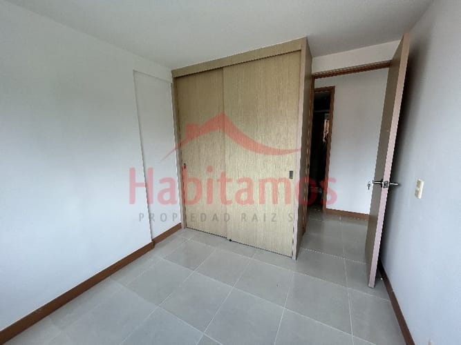 Apartamento de 3 alcobas en arriendo en San Remo, Sabaneta, 68 m² · foto 8 de 14