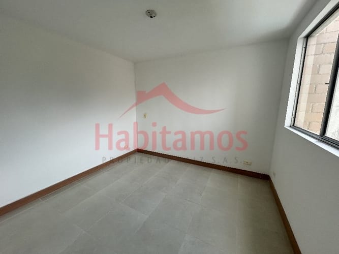 Apartamento de 3 alcobas en arriendo en San Remo, Sabaneta, 68 m² · foto 11 de 14