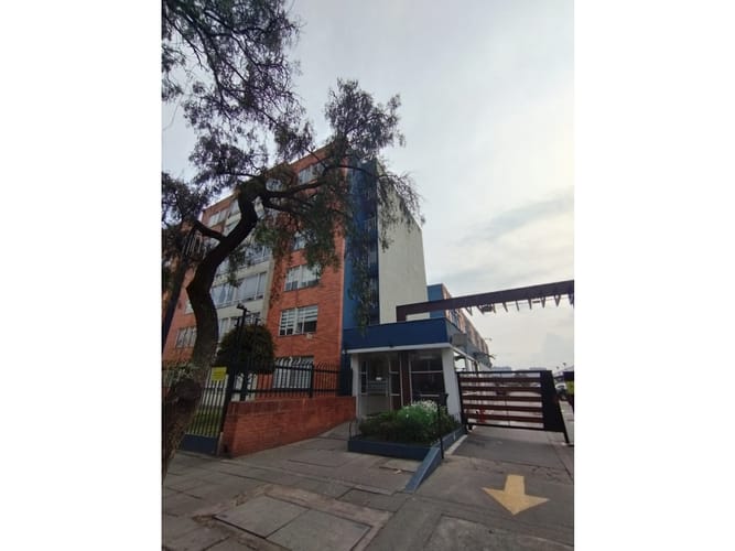 Apartamento de 3 alcobas en arriendo en Ciudad Alsacia, Bogotá, 53 m² · foto 3 de 16