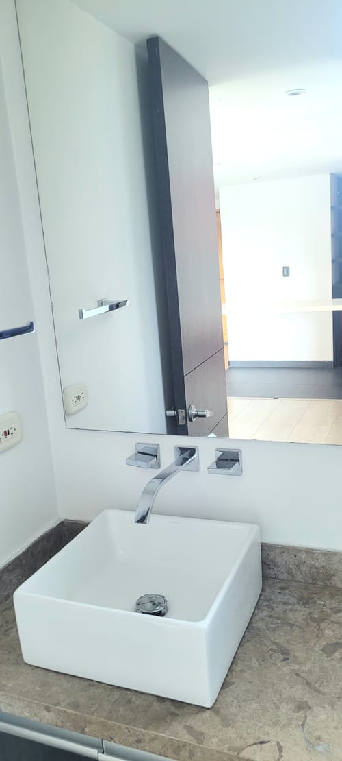 Apartamento de 1 alcoba en venta en El Virrey, Bogotá, 52 m² · foto 16 de 20