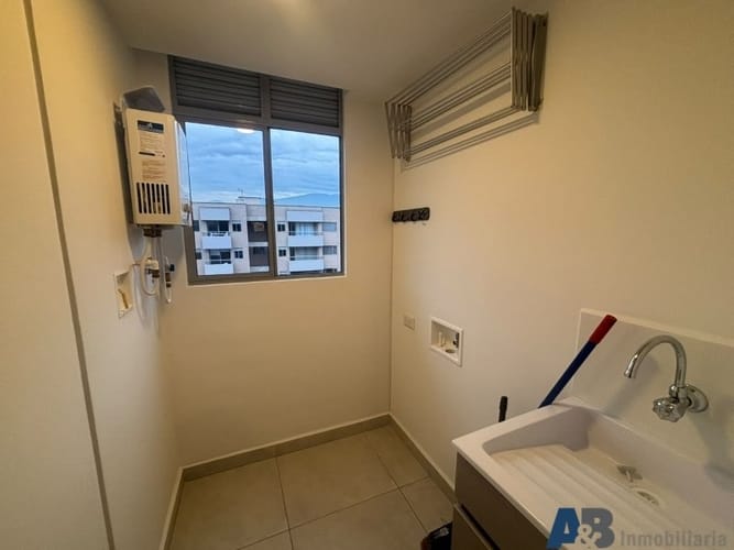 Apartamento de 2 alcobas en arriendo en Otraparte, Envigado, 72 m² · foto 4 de 19