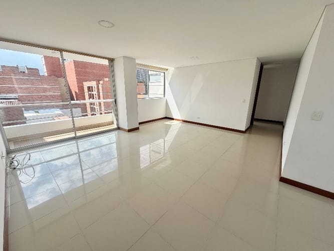 Apartamento de 3 alcobas en arriendo en Mesa, Envigado, 96 m² · foto 2 de 10