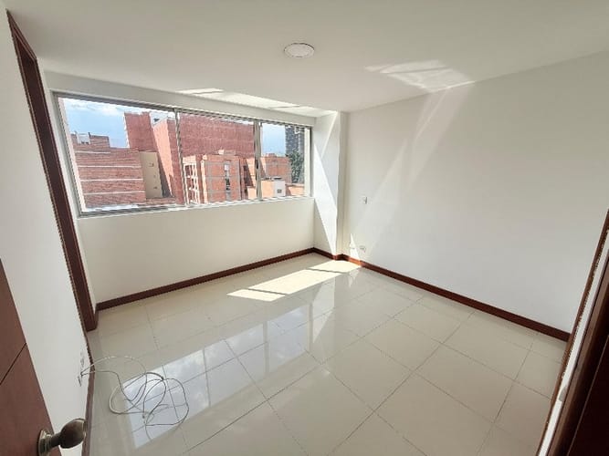 Apartamento de 3 alcobas en arriendo en Mesa, Envigado, 96 m² · foto 5 de 10