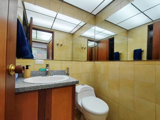 Apartamento de 3 alcobas en venta en Chico Norte, Bogotá, 108 m² · foto 11 de 20