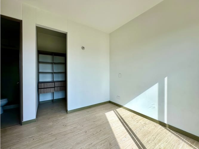 Apartamento de 3 alcobas en venta en Ciudad Salitre Oriental, Bogotá, 78 m² · foto 13 de 24