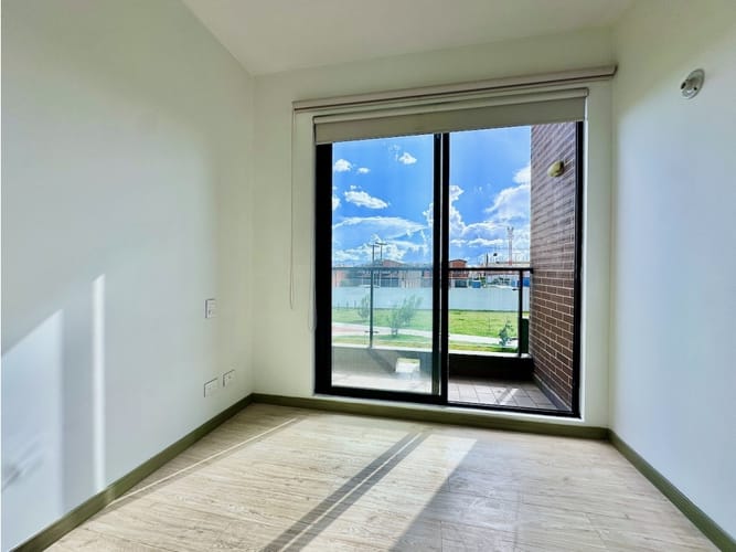 Apartamento de 3 alcobas en venta en Ciudad Salitre Oriental, Bogotá, 78 m² · foto 15 de 24