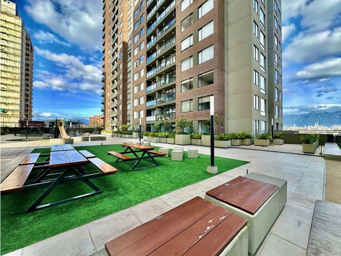 Apartamento de 3 alcobas en venta en Ciudad Salitre Oriental, Bogotá, 78 m² · foto 21 de 24