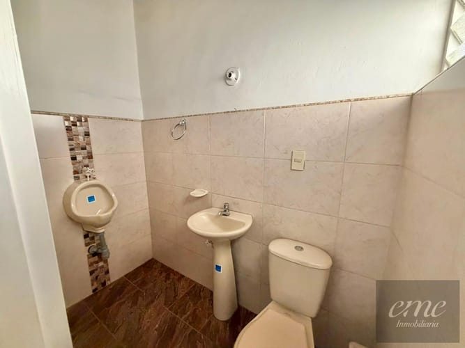 Casa de 5 alcobas en arriendo en Laureles, Medellín, 200 m² · foto 16 de 16