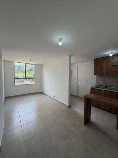 Apartamento de 2 alcobas en arriendo en Miraflores, Medellín, 43 m² · foto 2 de 12