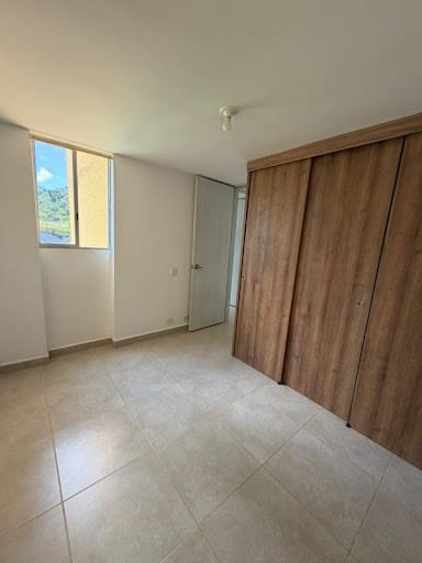 Apartamento de 2 alcobas en arriendo en Miraflores, Medellín, 43 m² · foto 9 de 12