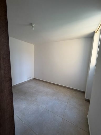 Apartamento de 2 alcobas en arriendo en Miraflores, Medellín, 43 m² · foto 11 de 12