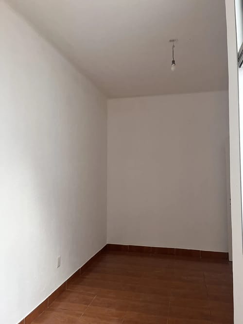 Photo 4 of 16