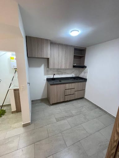 Apartaestudio en arriendo en Simon Bolivar, Medellín, 40 m² · foto 2 de 9