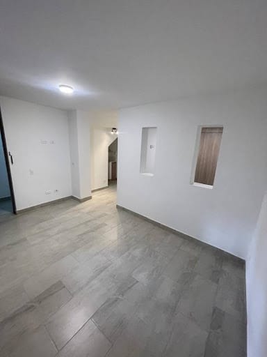 Apartaestudio en arriendo en Simon Bolivar, Medellín, 40 m² · foto 3 de 9