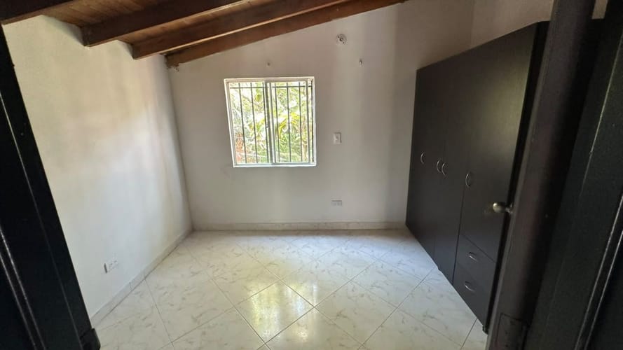 Casa de 4 alcobas en arriendo en Niquia, Bello, 70 m² · foto 9 de 14