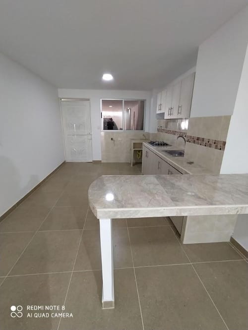 Apartaestudio en arriendo en El Cedro, Cali, 45 m² · foto 3 de 14