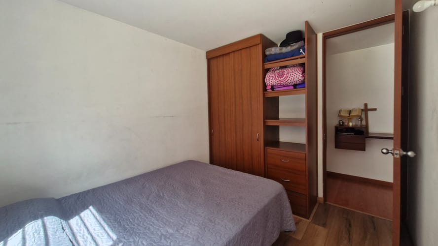 Apartamento de 3 alcobas en venta en Castilla, Bogotá, 75 m² · foto 7 de 18