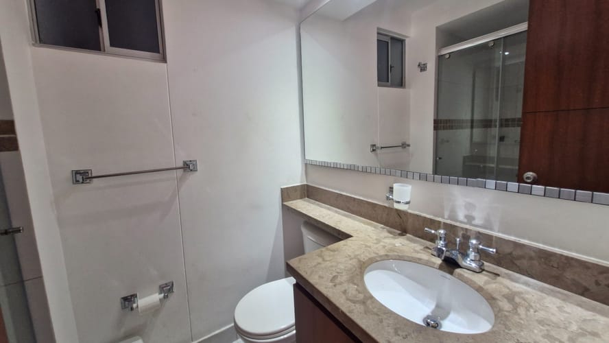 Apartamento de 3 alcobas en venta en Castilla, Bogotá, 75 m² · foto 11 de 18