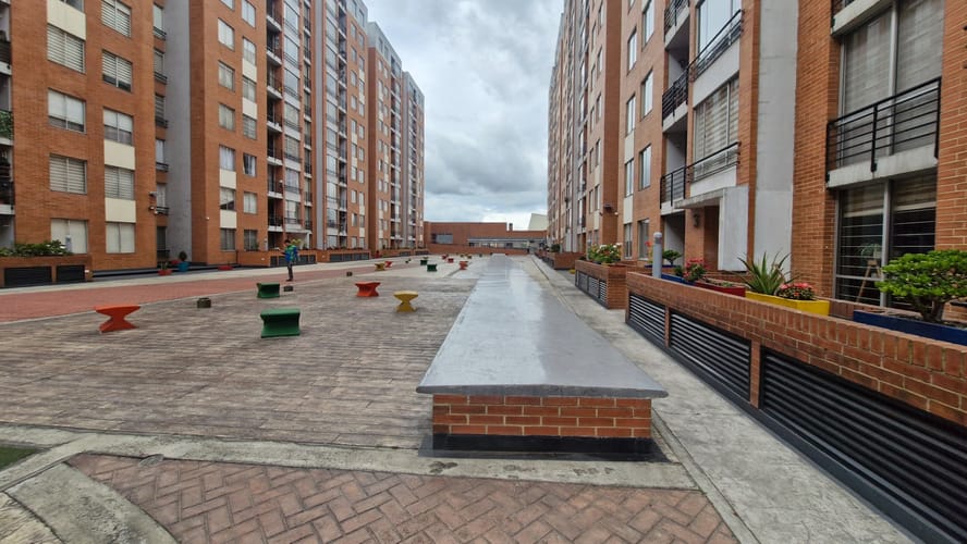 Apartamento de 3 alcobas en venta en Castilla, Bogotá, 75 m² · foto 18 de 18