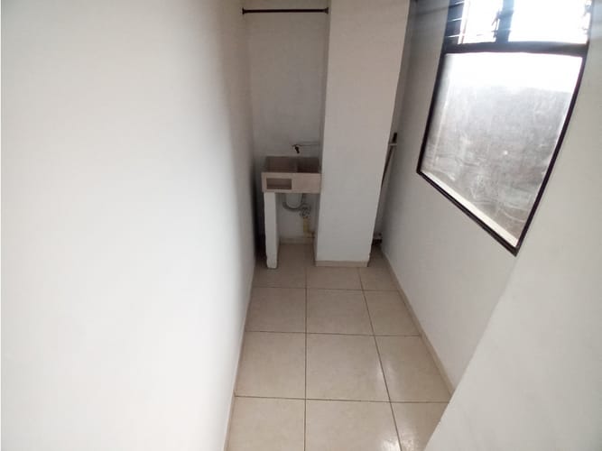 Apartamento de 2 alcobas en arriendo en Caicedo, Medellín, 90 m² · foto 12 de 13